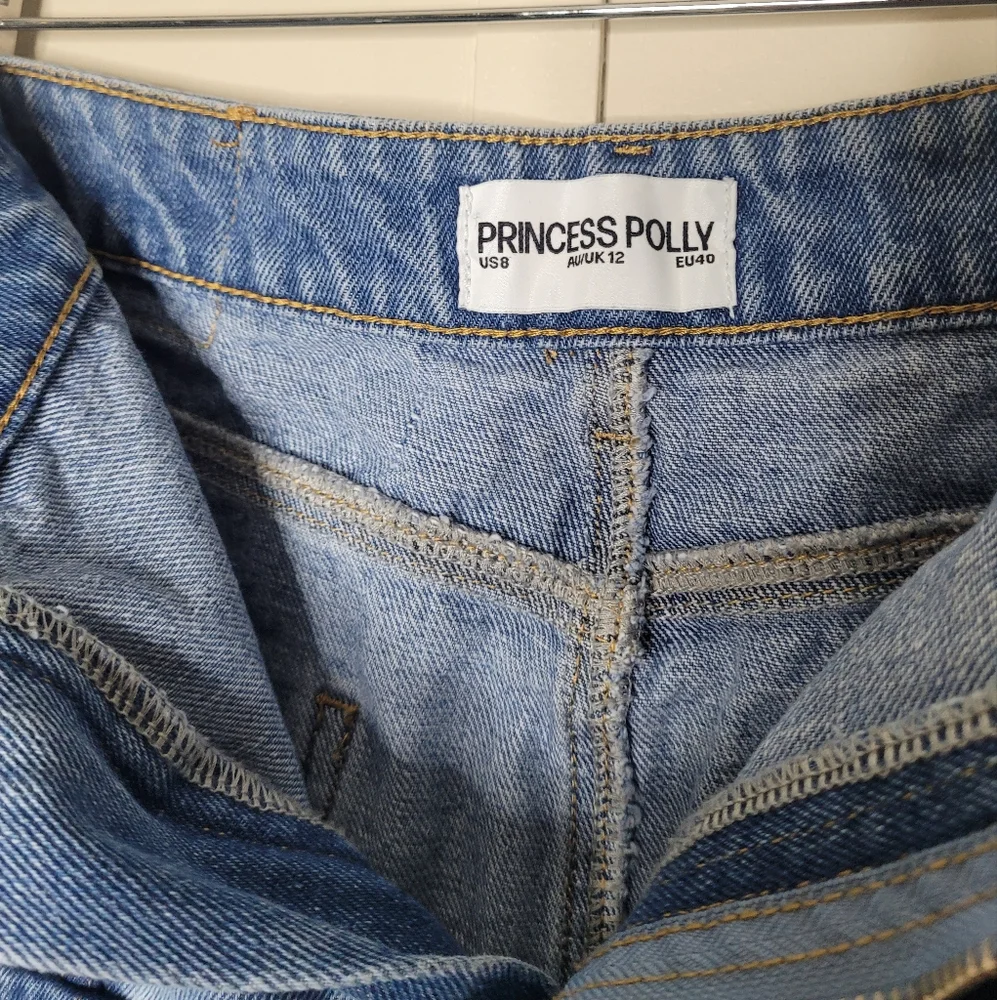 Princess Polly Denim Mini Skirt Size 8 Cargo Pockets Distressed Sexy Summer